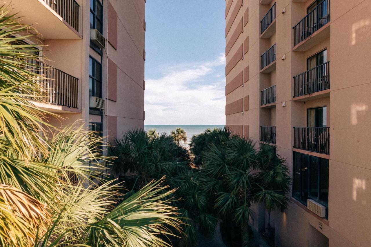 Sandcastle Oceanfront Resort At The Pavilion Myrtle Beach Exteriör bild